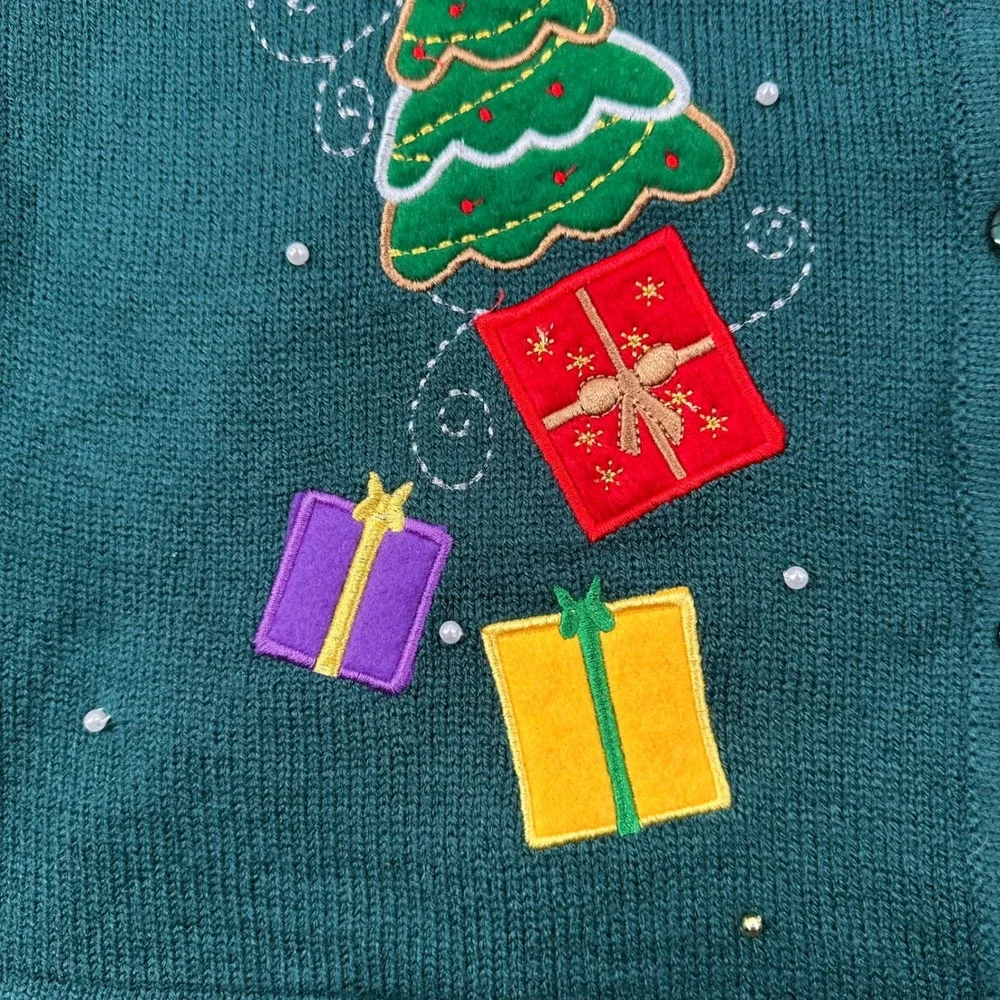 Y2K Christmas Sweater Vest Women M Embroidered Trees Present Green Holiday